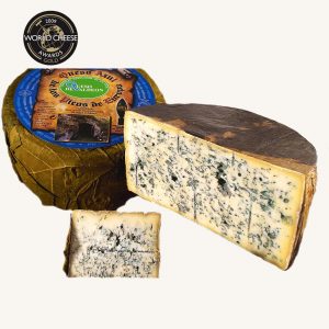 Picos de Europa Queso de Valdeon blue cheese - half wheel 1.1 kg