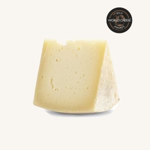 Muntanyola Lúpulus organic artisan semi-cured cow's cheese washed with beer, from Catalonia, wedge 375g